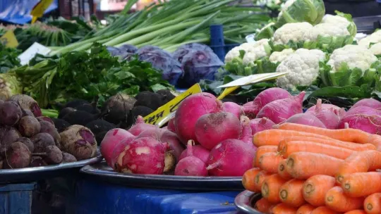 Pazarlar marketlerden çok daha ucuz