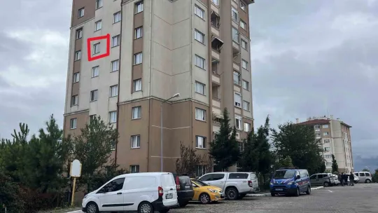 Pencereden düşen yaşlı adam hayatını kaybetti