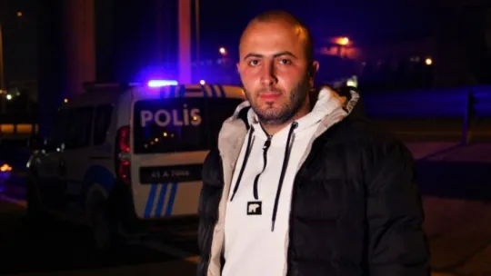 Polis, iftar saatinde yaptığı bu hareketiyle yürekleri ısıttı!