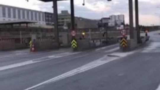 Polis, iftar saatinde yaptığı bu hareketiyle yürekleri ısıttı!