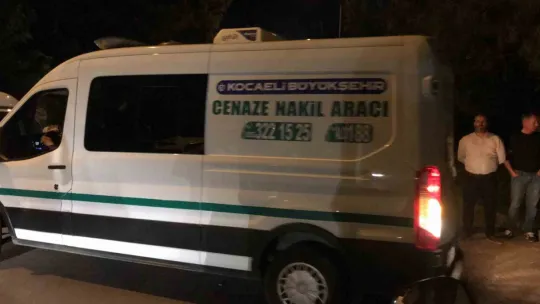 İzmit'te önce sevgilisini öldürdü sonra intihar etti