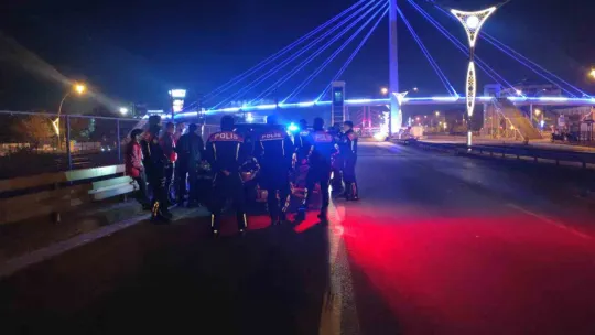 Polisin kovaladığı lüks cipten silah çıktı: Gözaltılar var