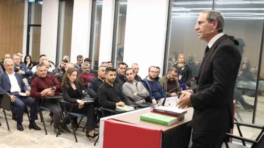 Prof. Dr. Akıncı: Resmi tarih kurgudur