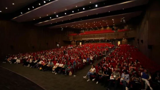 İnsanoğlu bu gezegenin kanseri olacak