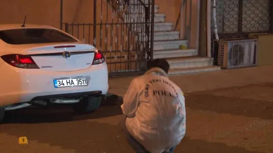 İstanbul'da pusu kurup otomobili kurşunladılar