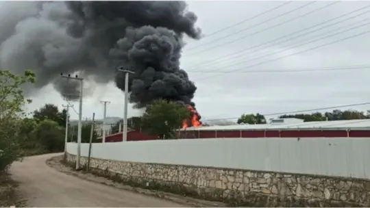 Raf fabrikasındaki yangın korkuttu