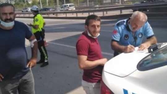 Rahatsızlanan sürücüye ilk müdahaleyi zabıta yaptı