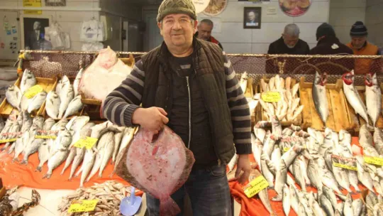 Ramazan geldi, balık tezgahları boş kaldı