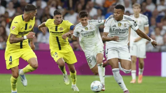 Real Madrid maç fazlasıyla liderliğe yükseldi