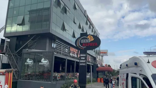 Restoranda yangın alarmı!