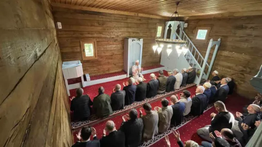 Sakarya'daki 698 yıllık cami tekrar ibadete açıldı