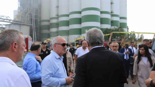 Rusya'dan gelen gemiden tahıl indirilirken patlama meydana gelmiş