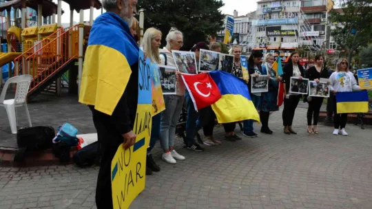 Füze saldırısına Ukraynalılar Kocaeli'de tepki gösterdi