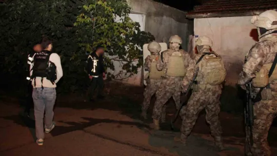 Şafak vakti, termal kameralı uyuşturucu operasyonu: 124 gözaltı