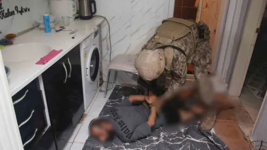 Şafak vakti, termal kameralı uyuşturucu operasyonu: 124 gözaltı