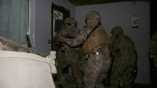 Şafak vakti, termal kameralı uyuşturucu operasyonu: 124 gözaltı