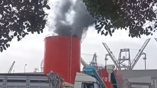 Safiport limanında patlama