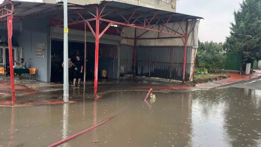 Sağanak bastırdı, Derince sular altında kaldı