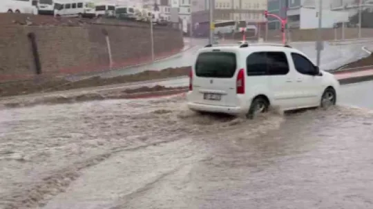 Sağanak bastırdı, Derince sular altında kaldı