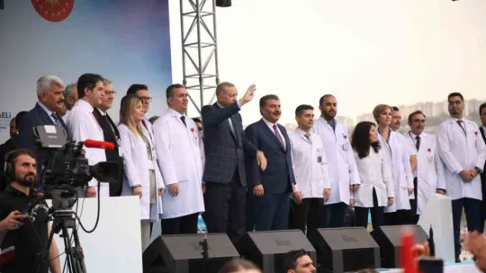 Bakan Koca: Türkiye tıpta birer icra merkezi olacak