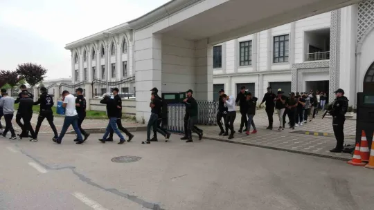 Kocaeli'de sahte ilanlarla 52 milyonluk vurgun yaptılar