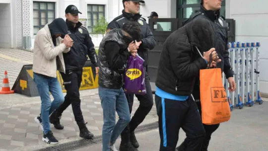Kocaeli'de 12 şahıs tutuklandı