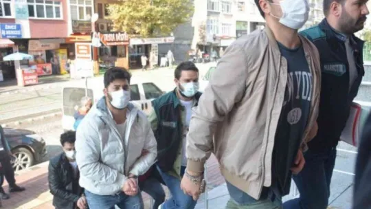 Sahte reçete düzenleyen 5 şahıstan 3'ü tutuklandı