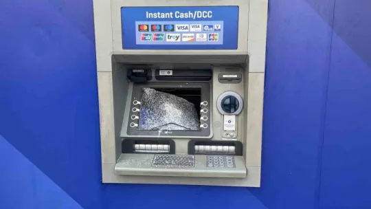 Banka ATM'lerine saldırdılar