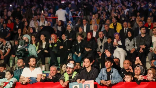 Sakarya'da Cengiz Kurtoğlu rüzgarı