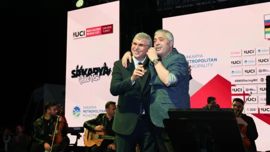 Sakarya'da Cengiz Kurtoğlu rüzgarı