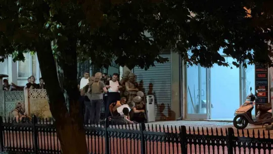 Sakarya'da polisle çatıştı, bacağından vuruldu
