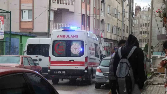 Sakarya'da iki grup arasında bıçaklı kavga: 1 yaralı