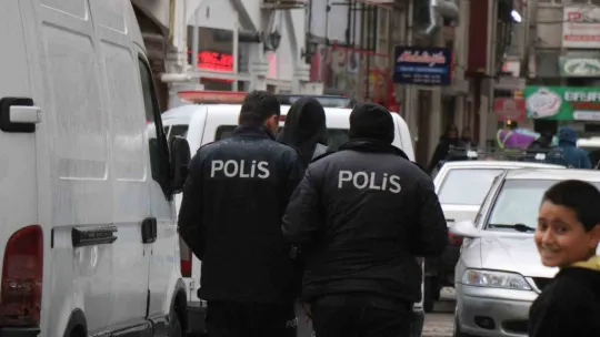 Sakarya'da iki grup arasında bıçaklı kavga: 1 yaralı