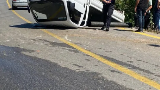 Sakarya'da kamyonet takla attı: 1 yaralı