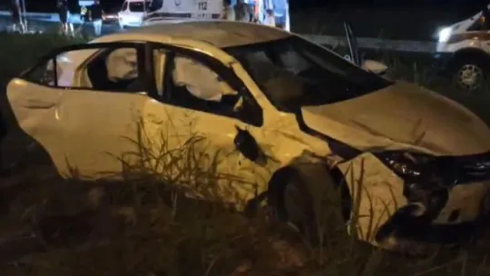 Sakarya'da otomobil ile panelvan çarpıştı: 6 yaralı