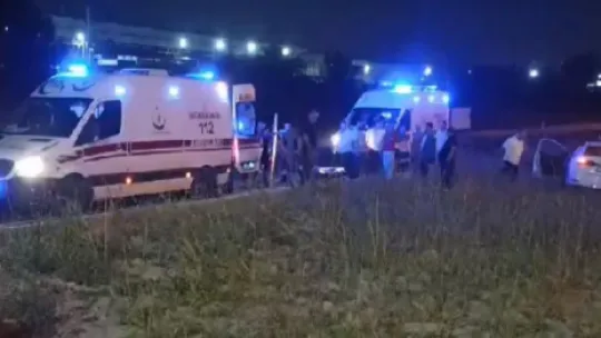 Sakarya'da otomobil ile panelvan çarpıştı: 6 yaralı