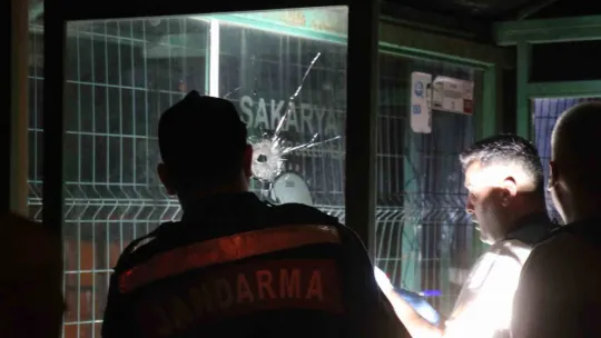Sakarya'da laf atma iddiası, silahlı kavgaya dönüştü