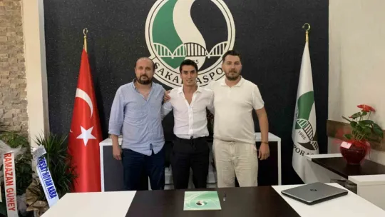 Sakaryaspor, Cebrail Karayel'i kadrosuna kattı