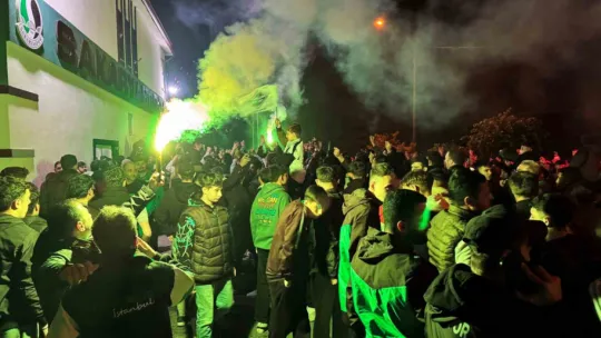 Sakarya, Kocaelispor galibiyetinden sonra sokaklara döküldü