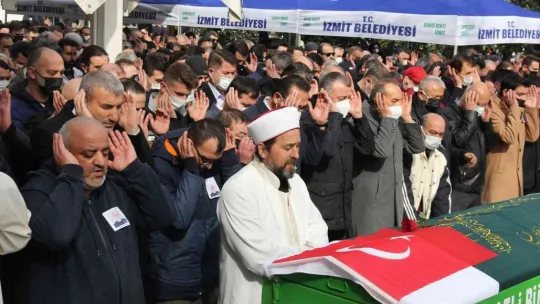 Gazeteci Güngör Arslan son yolculuğuna uğurlandı