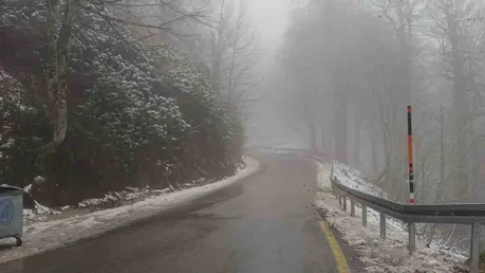 Samanlı Dağları'nın zirvesinde kar yağışı devam ediyor