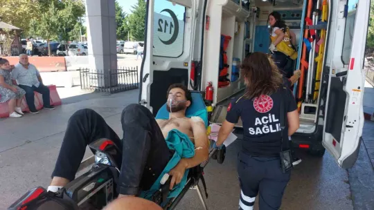 Cami çıkışı silahlı çatışma: ölü ve yaralılar var