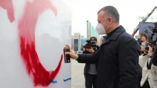 Sanayi şehrini, gençlerin grafitileri renklendirecek