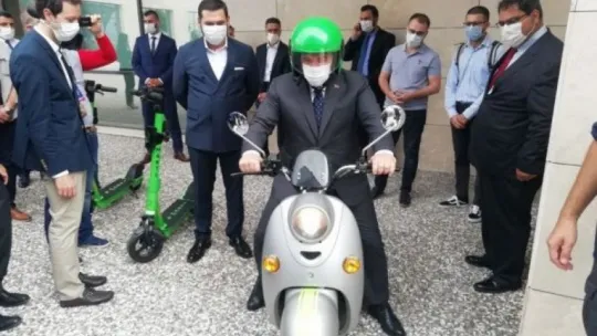 Sanayi ve Teknoloji Bakanı Varank, yerli elektrikli scooteri test etti!