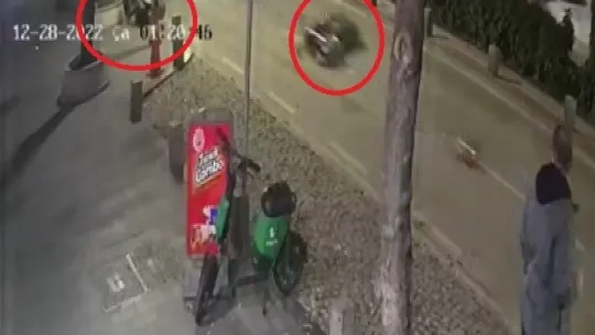 İzmit'teki motosiklet kazasında 2 kişi ağır yaralandı