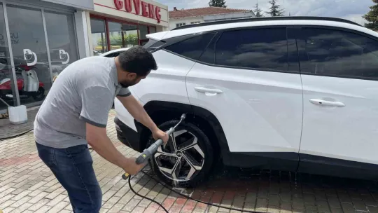 İkinci el otomobil piyasası hareketlendi
