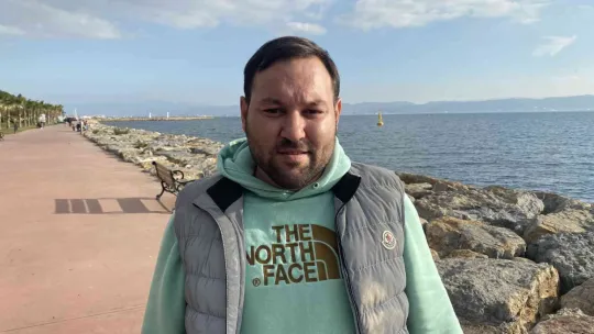 Sedyeden atlayıp gazetecilere koşmuştu, o anları anlattı