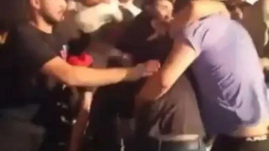 Sefo konserinde gençler birbirine girdi