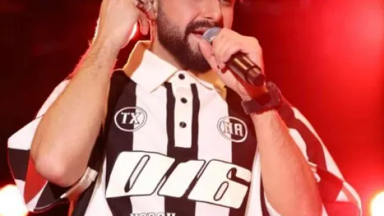 Sefo konserinde gençler birbirine girdi