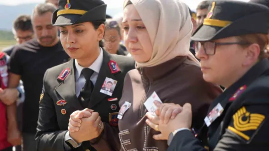 Şehidin eşi: Ben söz verdim ağlamayacağım